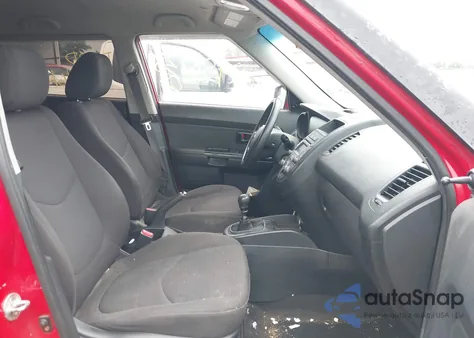 2013 Kia Soul z USA, uszkodzony, nr VIN KNDJT2A56D7571345